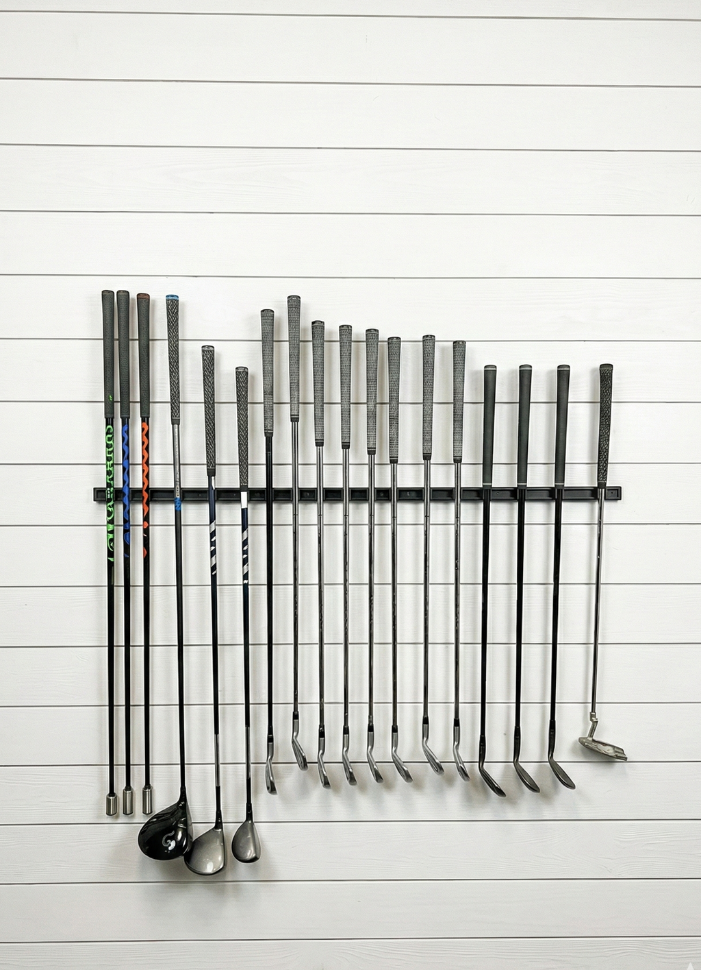 Floating Golf Club Wall Rack – Holds 14, 20, or 28 Clubs | Space-Saving Golf Storage for Simulators & Cabins
