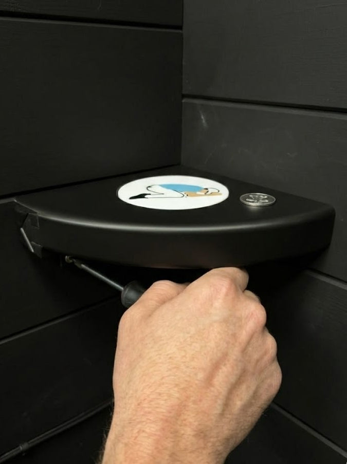 Floating Corner Golf Shelf with Customizable Coaster – Golf Décor & Gift for Golfers